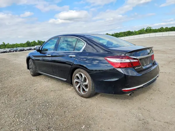 1HGCR3F82HA028729 2017 HONDA ACCORD - Image 2
