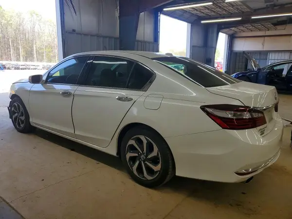 1HGCR3F82HA029461 2017 HONDA ACCORD - Image 2