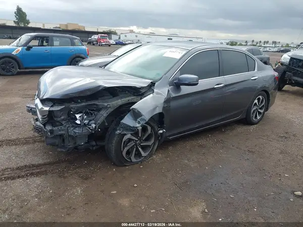 1HGCR3F82HA034143 2017 HONDA ACCORD - Image 2