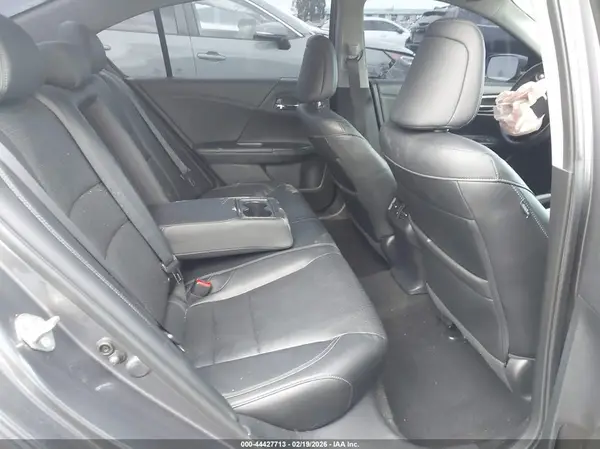 1HGCR3F82HA034143 2017 HONDA ACCORD - Image 8