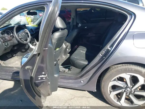 1HGCR3F83GA001229 2016 HONDA ACCORD - Image 8