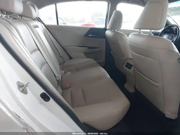 1HGCR3F83GA001327 2016 HONDA ACCORD - Image 8