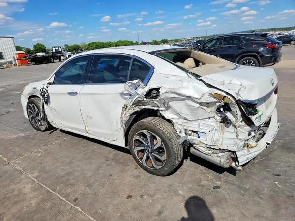 1HGCR3F83GA002672 2016 HONDA ACCORD - Image 2