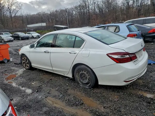 1HGCR3F83GA008813 2016 HONDA ACCORD - Image 2