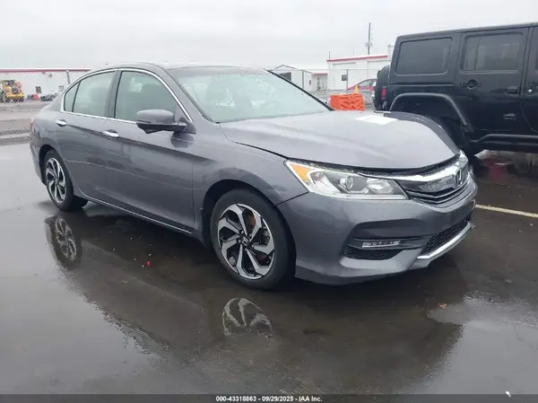1HGCR3F83GA033212 2016 HONDA ACCORD - Image 1