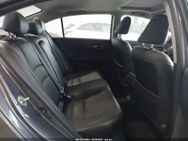 1HGCR3F83GA033212 2016 HONDA ACCORD - Image 8
