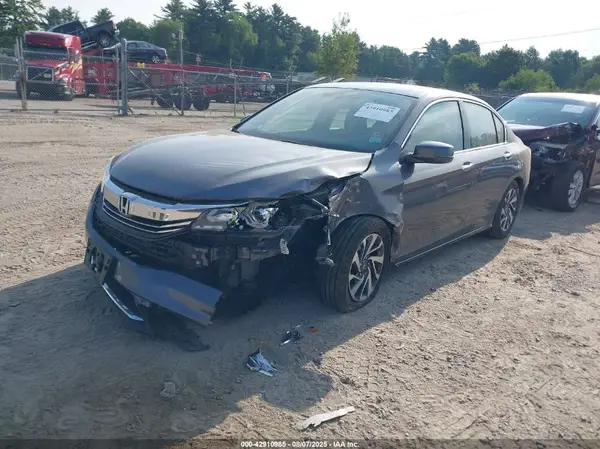 1HGCR3F83HA001412 2017 HONDA ACCORD - Image 2