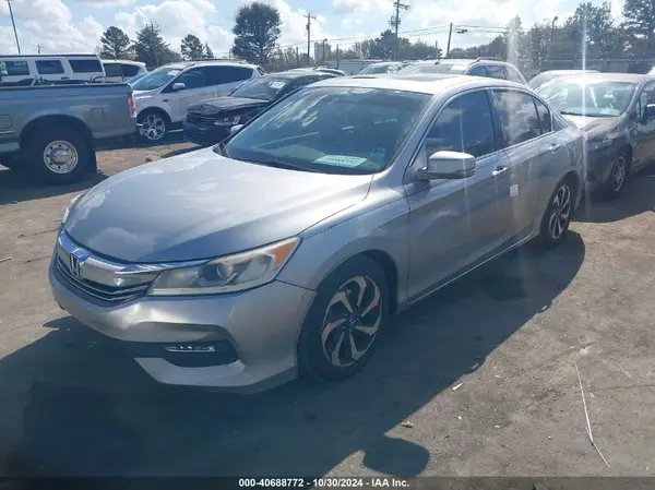 1HGCR3F83HA004696 2017 HONDA ACCORD - Image 2