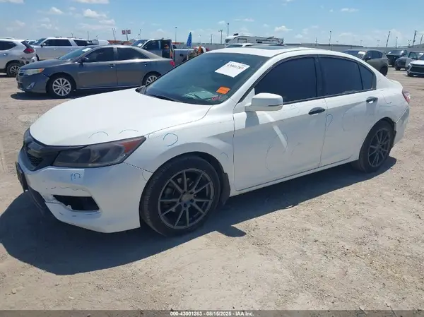 1HGCR3F83HA020204 2017 HONDA ACCORD - Image 2