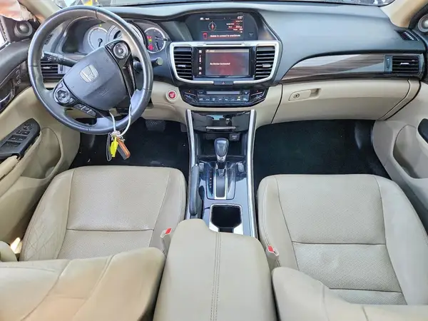 1HGCR3F83HA024236 2017 HONDA ACCORD - Image 8