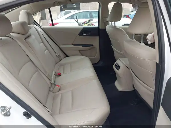 1HGCR3F83HA024348 2017 HONDA ACCORD - Image 8