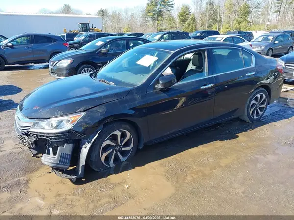 1HGCR3F83HA031154 2017 HONDA ACCORD - Image 2