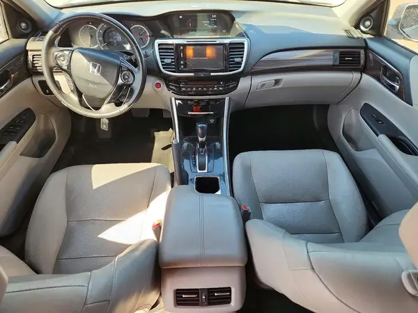 1HGCR3F83HA032661 2017 HONDA ACCORD - Image 8