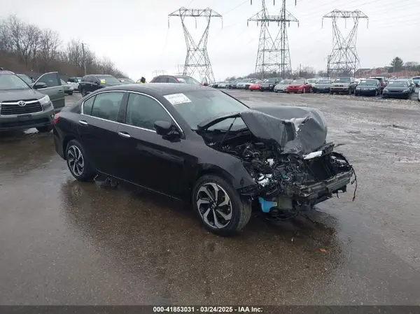 1HGCR3F83HA033423 2017 HONDA ACCORD - Image 1