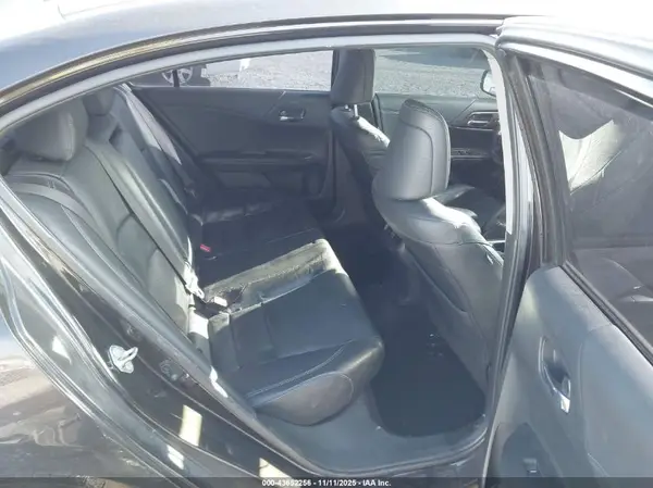 1HGCR3F83HA036192 2017 HONDA ACCORD - Image 8
