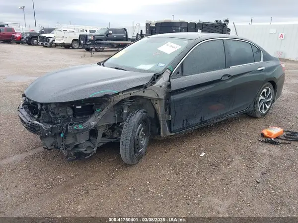 1HGCR3F83HA036662 2017 HONDA ACCORD - Image 2
