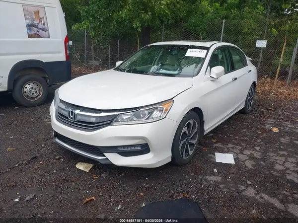 1HGCR3F84GA001997 2016 HONDA ACCORD - Image 2