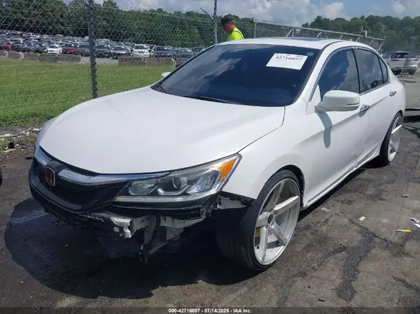 1HGCR3F84GA008755 2016 HONDA ACCORD - Image 2