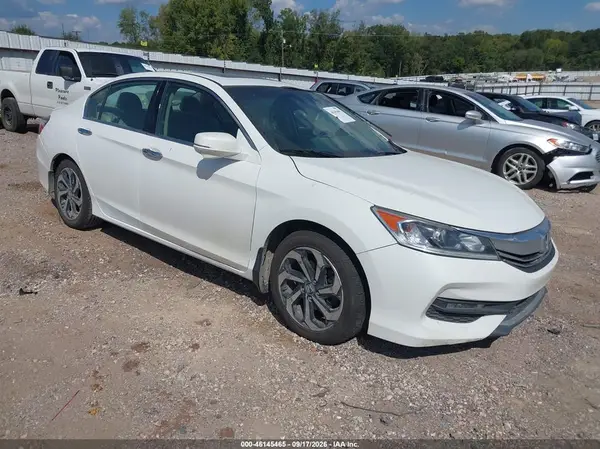 1HGCR3F84GA019545 2016 HONDA ACCORD - Image 1