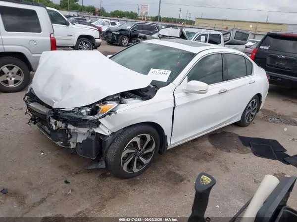 1HGCR3F84GA028374 2016 HONDA ACCORD - Image 2