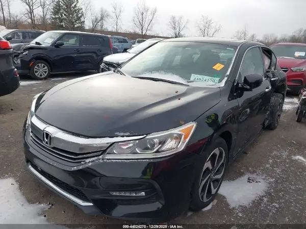 1HGCR3F84GA028987 2016 HONDA ACCORD - Image 2