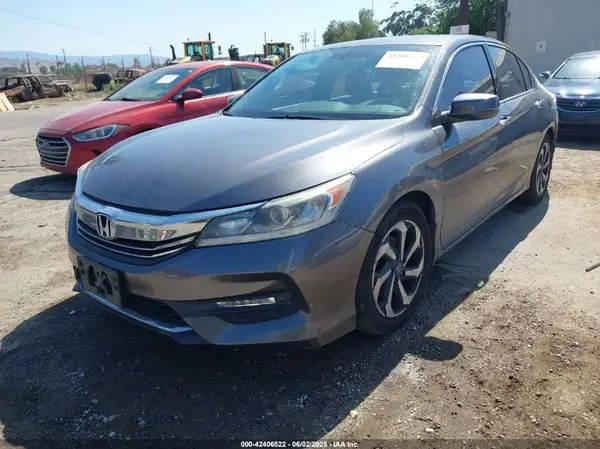 1HGCR3F84HA006439 2017 HONDA ACCORD - Image 2