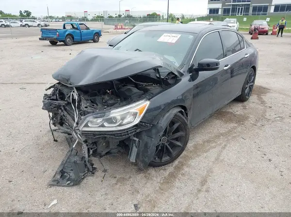 1HGCR3F84HA007851 2017 HONDA ACCORD - Image 2