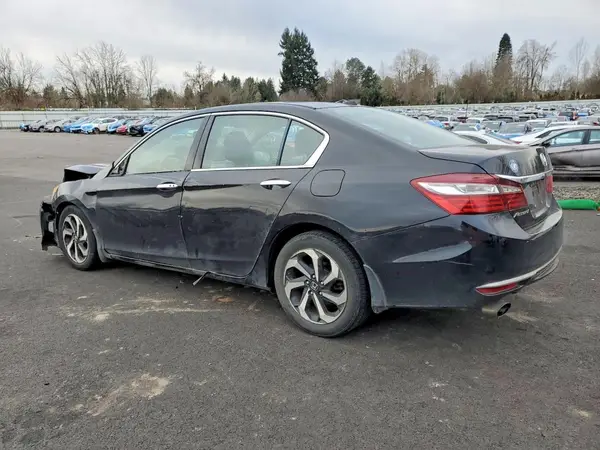 1HGCR3F84HA014217 2017 HONDA ACCORD - Image 2