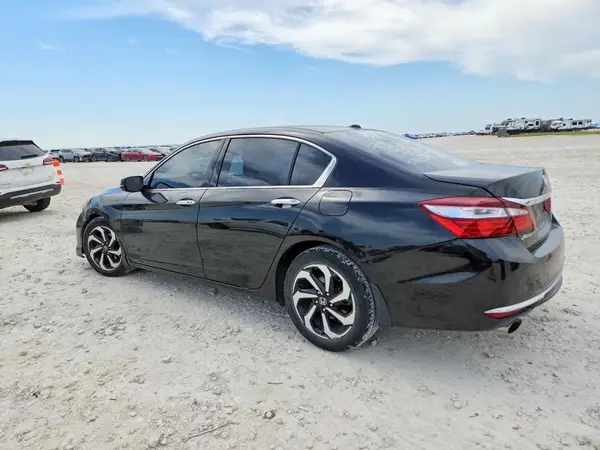 1HGCR3F84HA017764 2017 HONDA ACCORD - Image 2