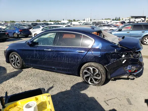 1HGCR3F84HA025010 2017 HONDA ACCORD - Image 2