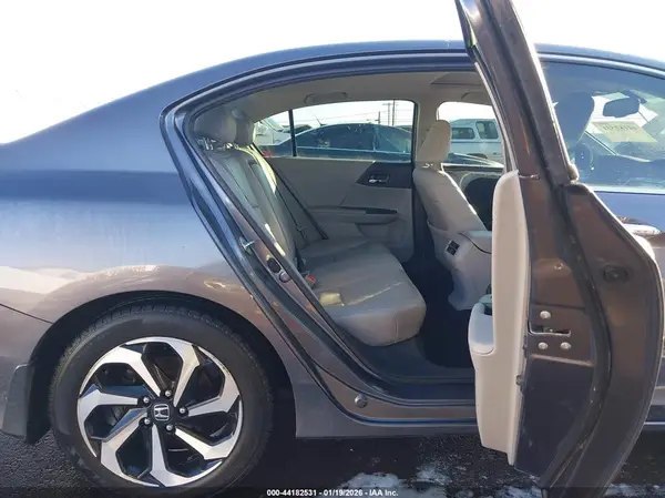 1HGCR3F84HA029364 2017 HONDA ACCORD - Image 8
