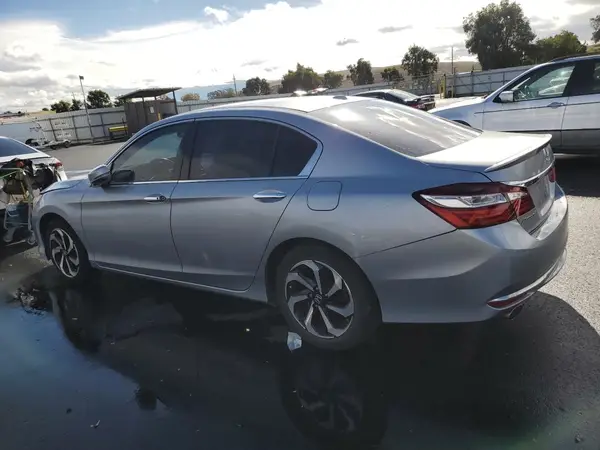 1HGCR3F84HA040753 2017 HONDA ACCORD - Image 2
