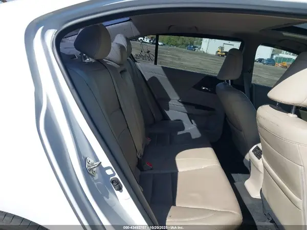 1HGCR3F85GA009817 2016 HONDA ACCORD - Image 8
