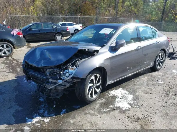 1HGCR3F85HA010029 2017 HONDA ACCORD - Image 2