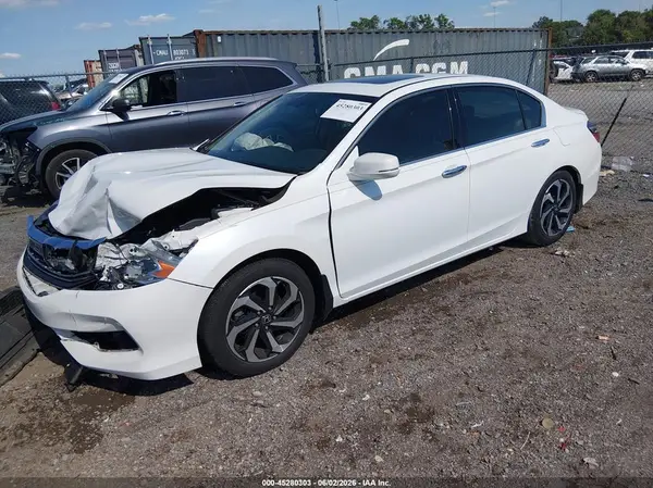 1HGCR3F85HA013108 2017 HONDA ACCORD - Image 2