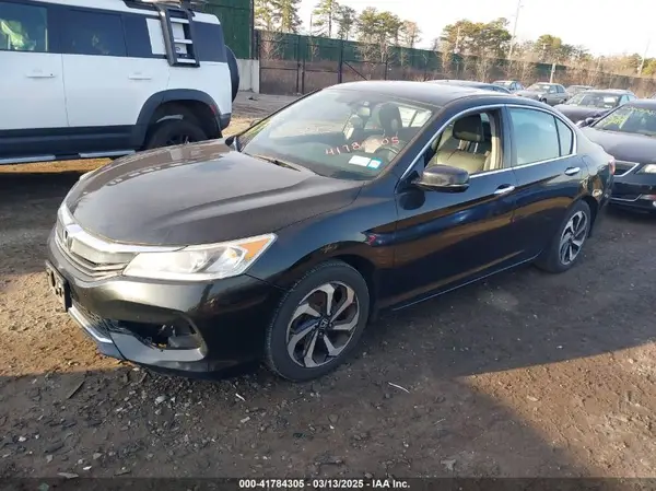 1HGCR3F85HA015554 2017 HONDA ACCORD - Image 2