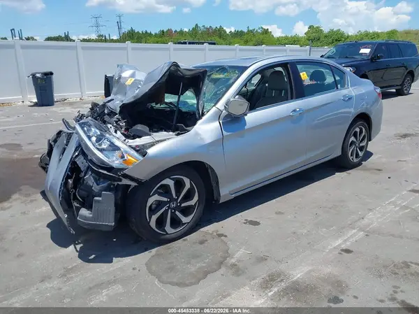 1HGCR3F85HA016025 2017 HONDA ACCORD - Image 2
