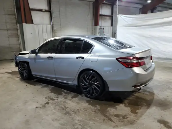 1HGCR3F85HA022147 2017 HONDA ACCORD - Image 2
