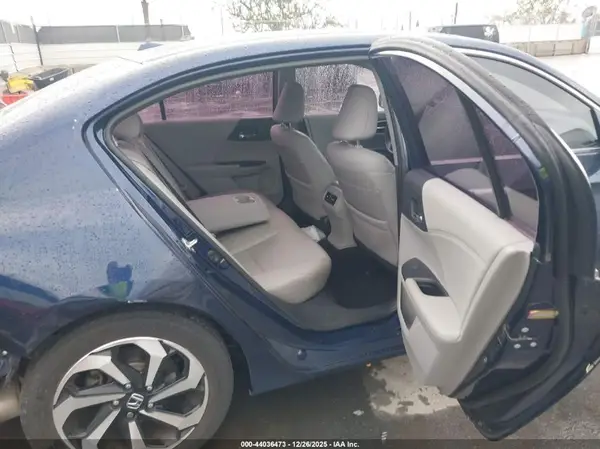 1HGCR3F85HA035447 2017 HONDA ACCORD - Image 8