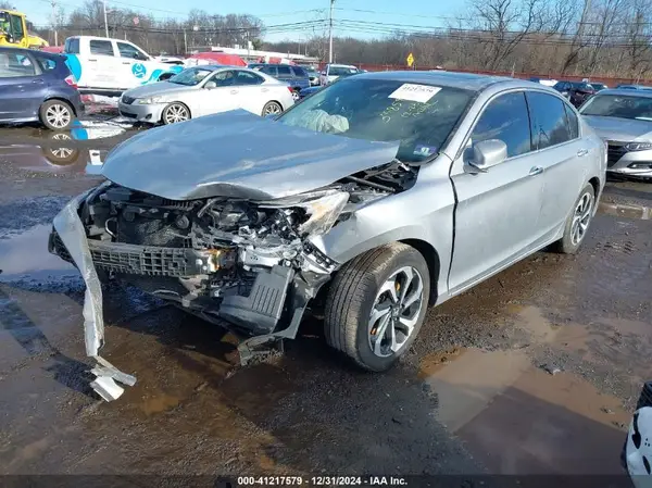 1HGCR3F85HA035982 2017 HONDA ACCORD - Image 2