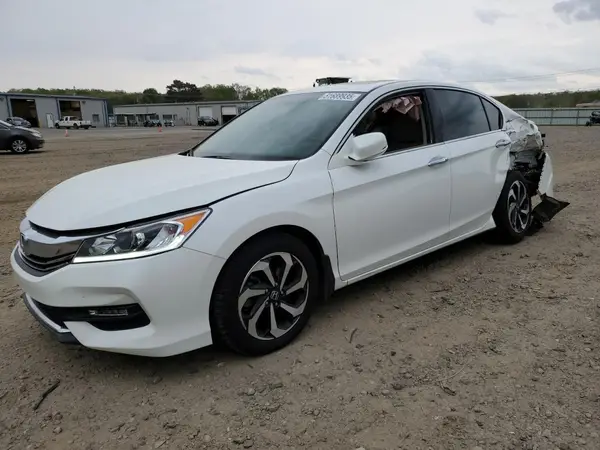 1HGCR3F85HA045086 2017 HONDA ACCORD - Image 1