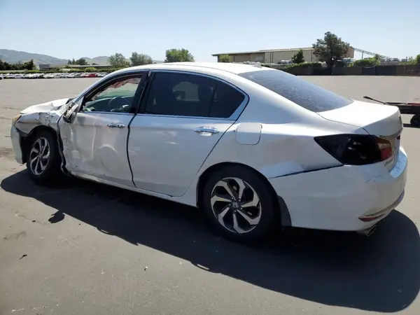 1HGCR3F86GA010135 2016 HONDA ACCORD - Image 2