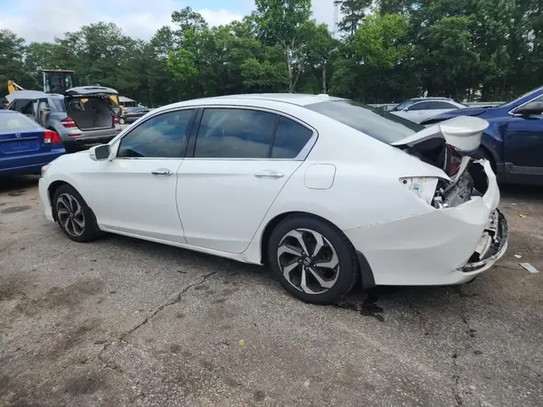 1HGCR3F86HA002439 2017 HONDA ACCORD - Image 2