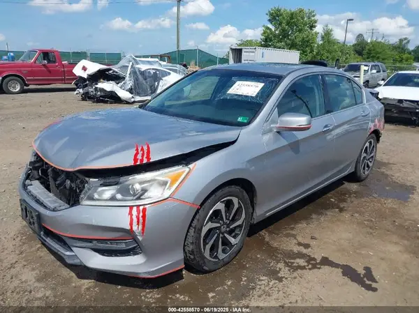 1HGCR3F86HA004806 2017 HONDA ACCORD - Image 2