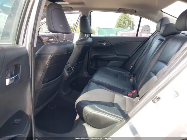 1HGCR3F86HA004806 2017 HONDA ACCORD - Image 8