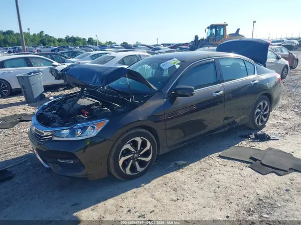 1HGCR3F86HA015238 2017 HONDA ACCORD - Image 2