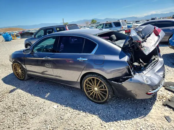1HGCR3F86HA034131 2017 HONDA ACCORD - Image 2