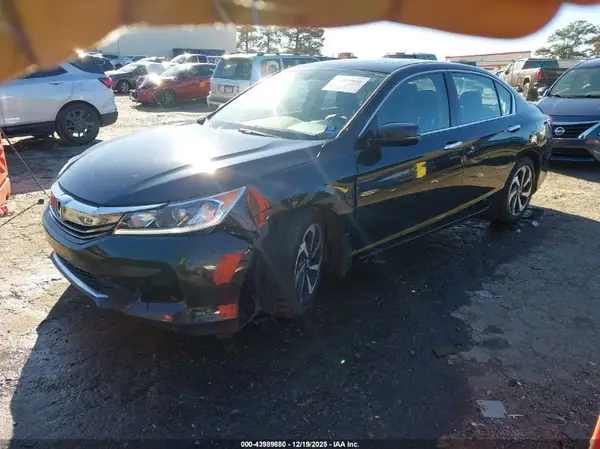 1HGCR3F86HA034176 2017 HONDA ACCORD - Image 2