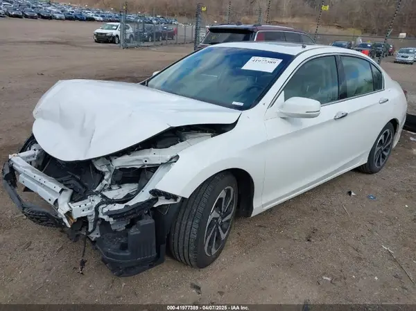 1HGCR3F86HA043119 2017 HONDA ACCORD - Image 2