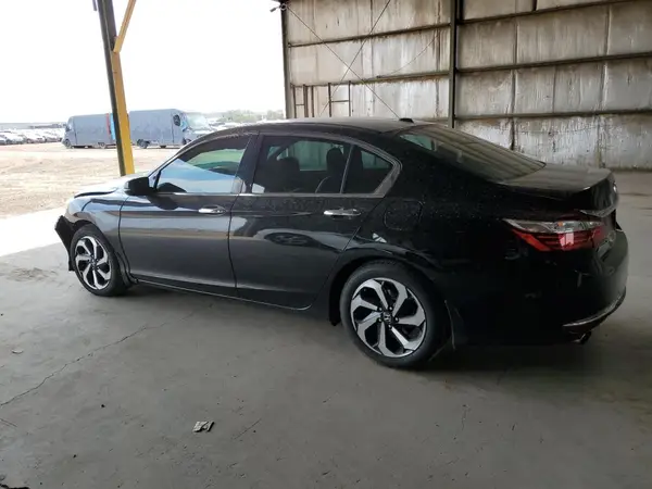 1HGCR3F86HA043668 2017 HONDA ACCORD - Image 2